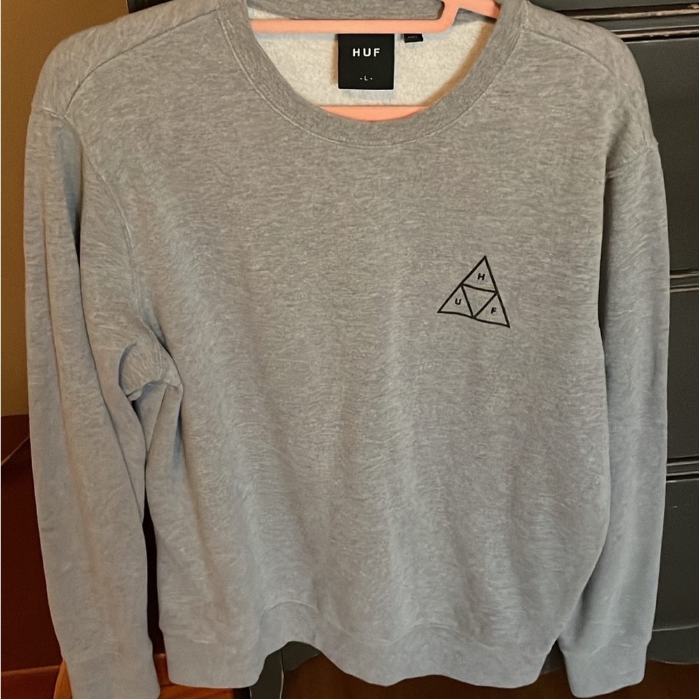 Gray huff crew neck
